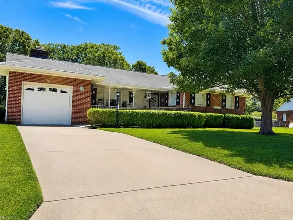 6 Belle Meade Court, Newport News, VA 23602
