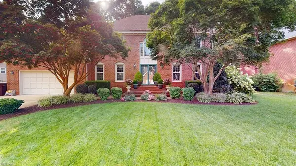 816 Forest Lakes Circle, Chesapeake, VA 23322