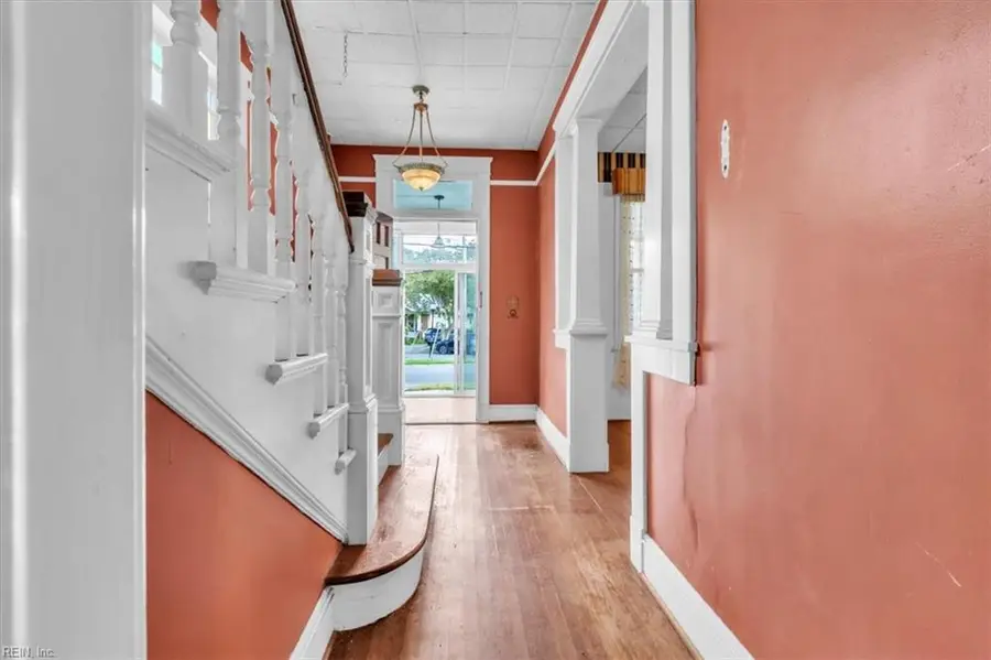 240 Lucile Avenue, Norfolk, VA 23504 - #3