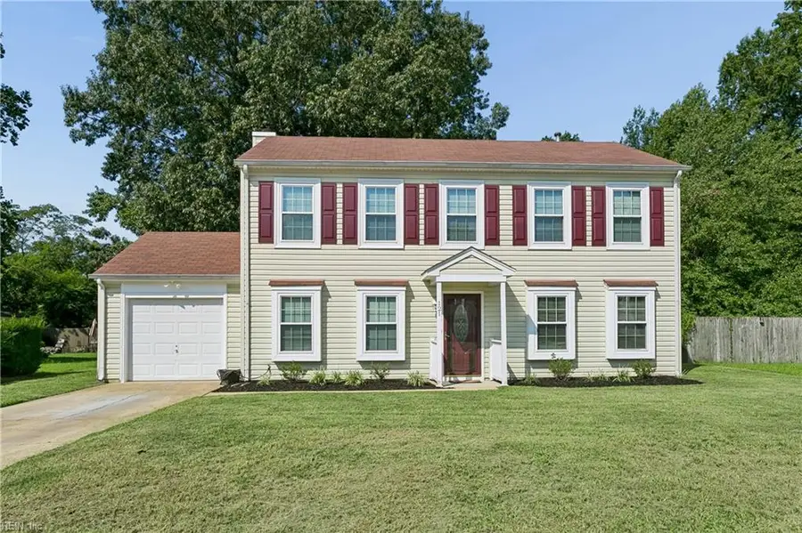 121 Springdale Way, Hampton, VA 23666 - #2