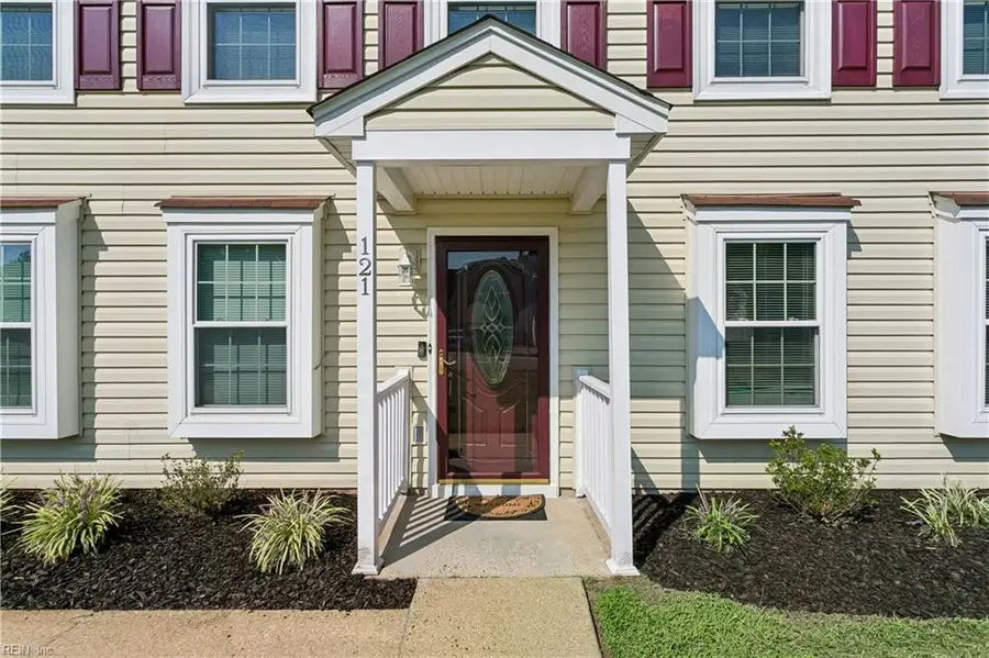 121 Springdale Way, Hampton, VA 23666 - #3