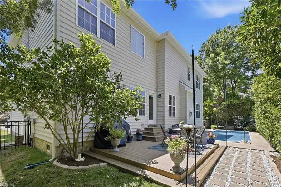 700 Blossom Circle, Virginia Beach, VA 23456 - #2