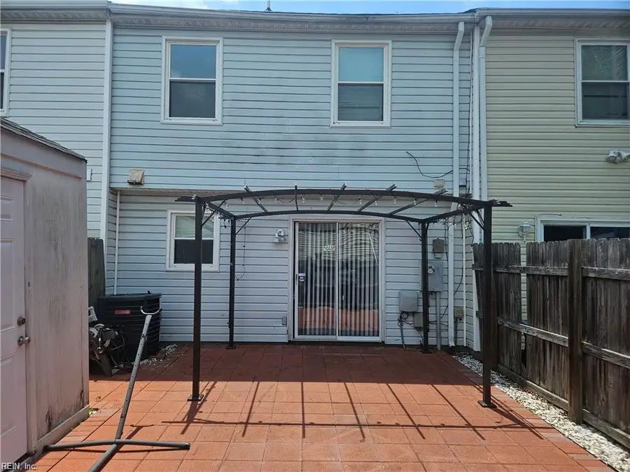 3202 Clover Road E, Chesapeake, VA 23321 - #2