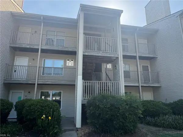 566 Candle Lane #301, Newport News, VA 23608