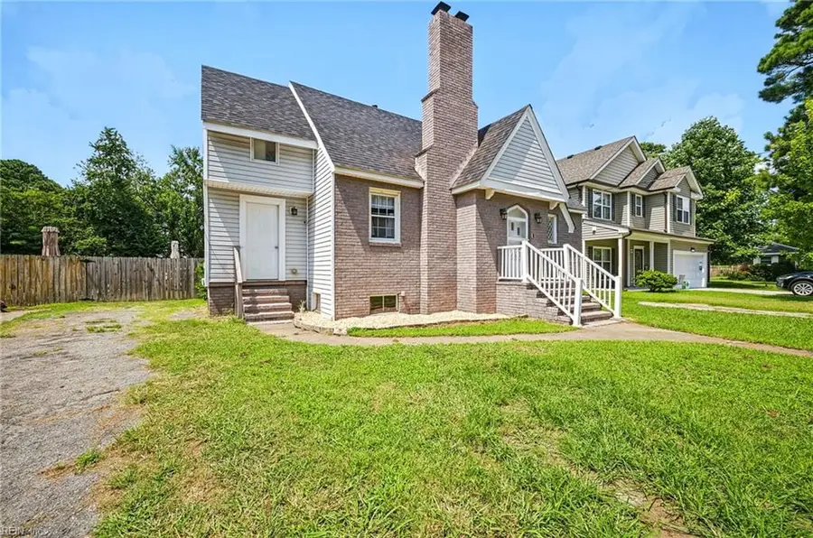 1129 Hazel Avenue, Chesapeake, VA 23325 - #2