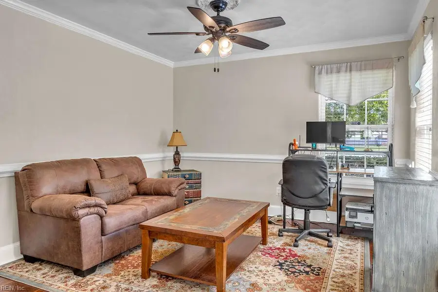 808 Monroe Court, Chesapeake, VA 23320 - #3