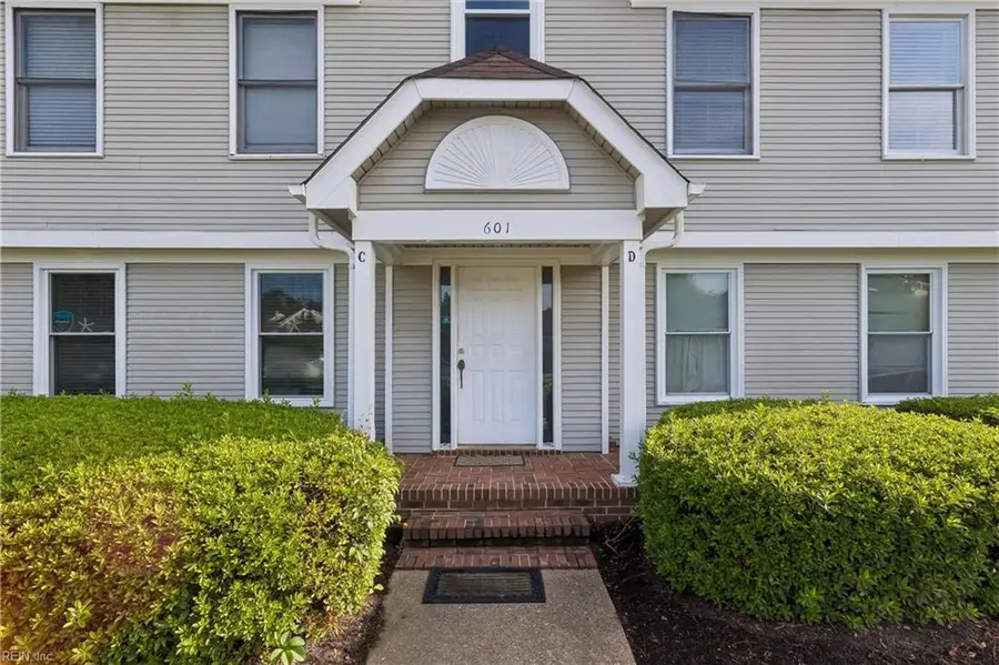 601 Bridge Crossing #D, Yorktown, VA 23692 - #2