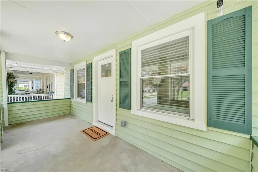 821 W 41st Street, Norfolk, VA 23508 - #2
