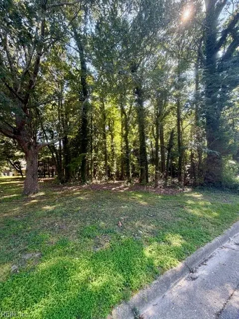 38 Salt Pond Road, Hampton, VA 23664