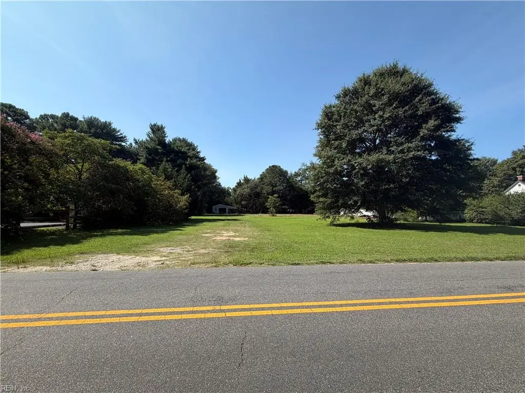 000 Powhatan Drive, Gloucester Point, VA 23184 - #1