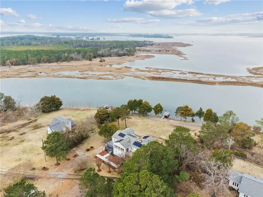3452 Kings Creek Lane, Hayes, VA 23072 - #3