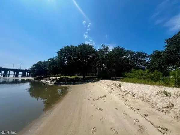 820 Willoughby Bay Avenue, Norfolk, VA 23503
