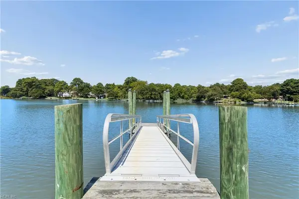 557 Westport St, Norfolk, VA 23505