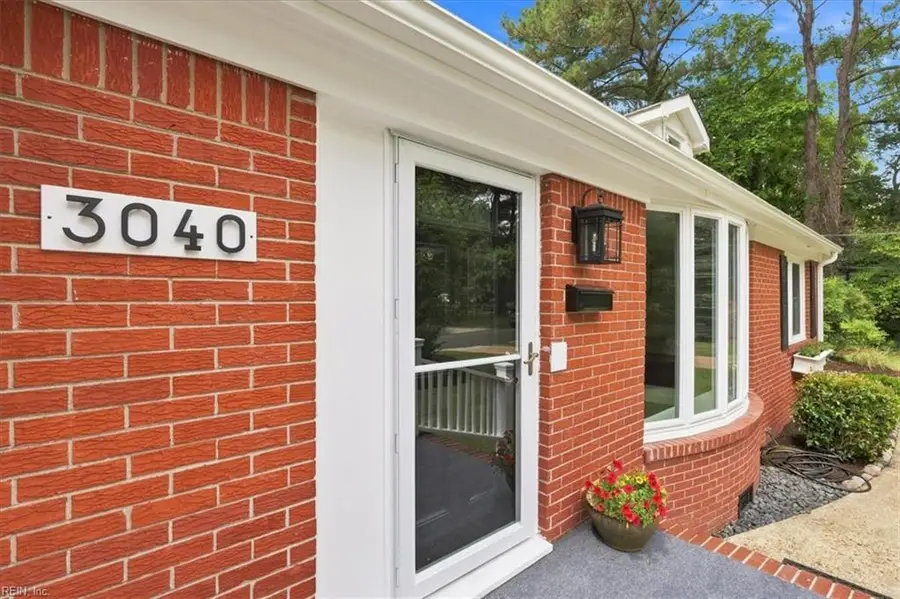 3040 Edinburgh Drive, Virginia Beach, VA 23452 - #2