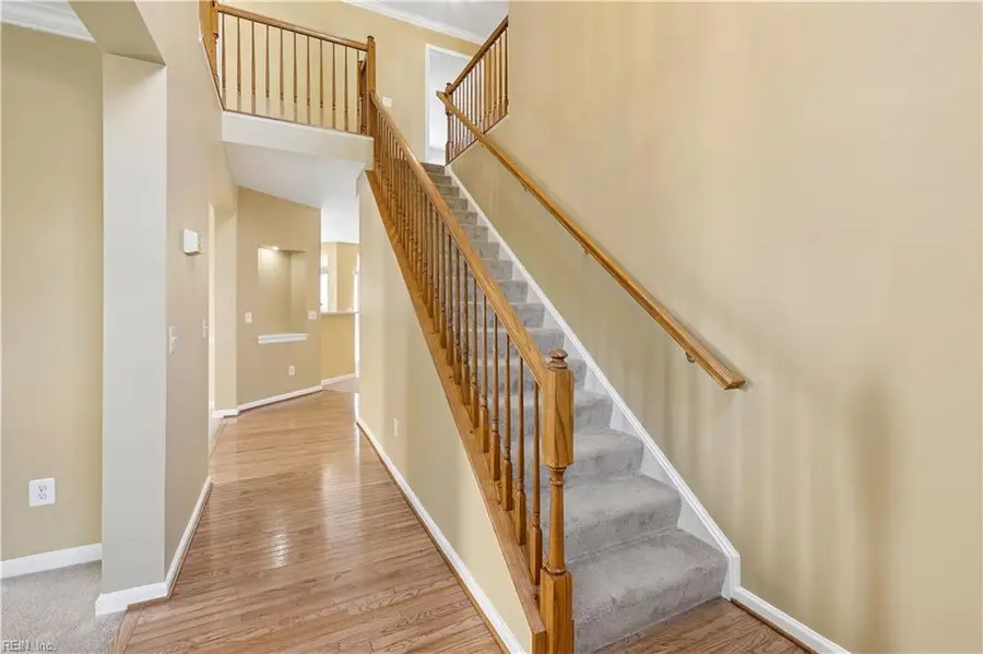 9741 Plaskett Forest Lane, Fairfax, VA 22030 - #3