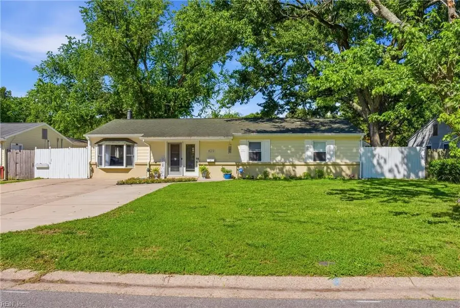 925 Lamplight Lane, Virginia Beach, VA 23452 - #2