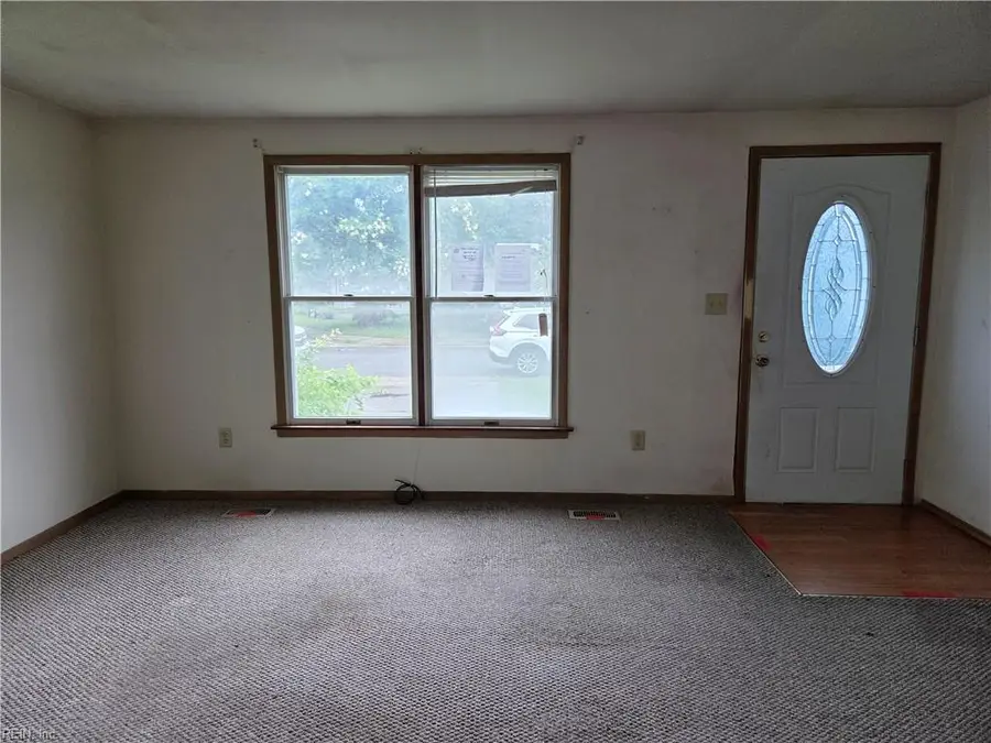 77 Fulton Street, Hampton, VA 23663 - #2