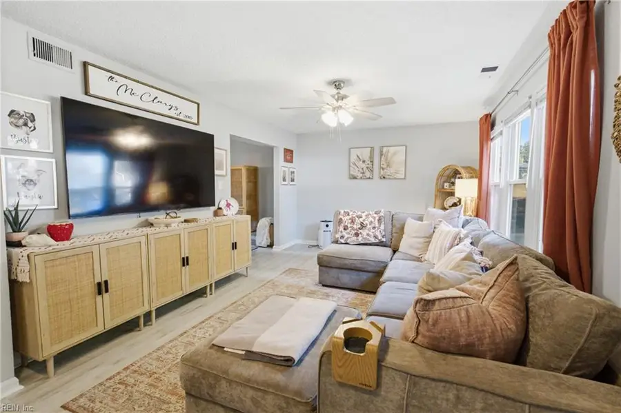 1463 Winslow Avenue, Chesapeake, VA 23323 - #2