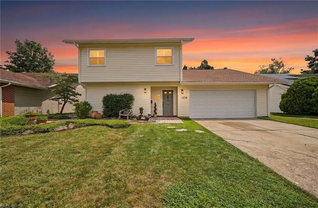 1228 Ginger Crescent, Virginia Beach, VA 23453 - #1