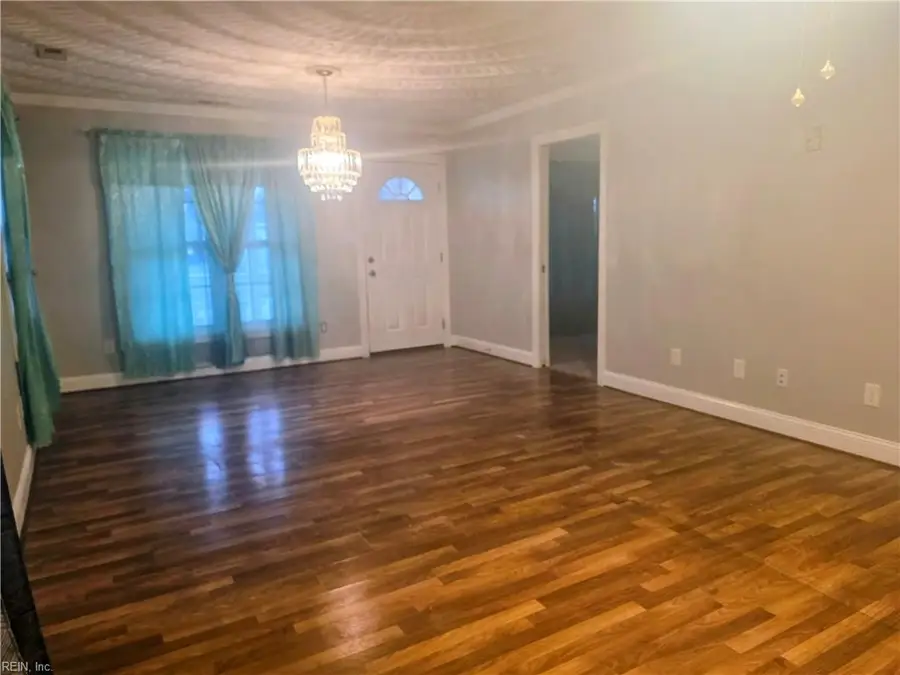 625 Center Avenue, Newport News, VA 23601 - #2