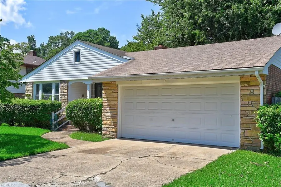 714 Edinburg Avenue, Chesapeake, VA 23324 - #2