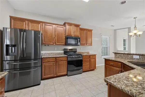 705 Creekwood Drive, Chesapeake, VA 23323