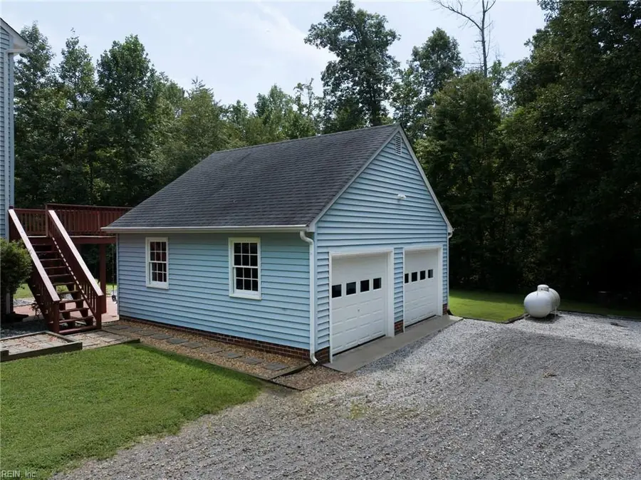 4429 Hopewell Road, New Kent, VA 23124 - #3