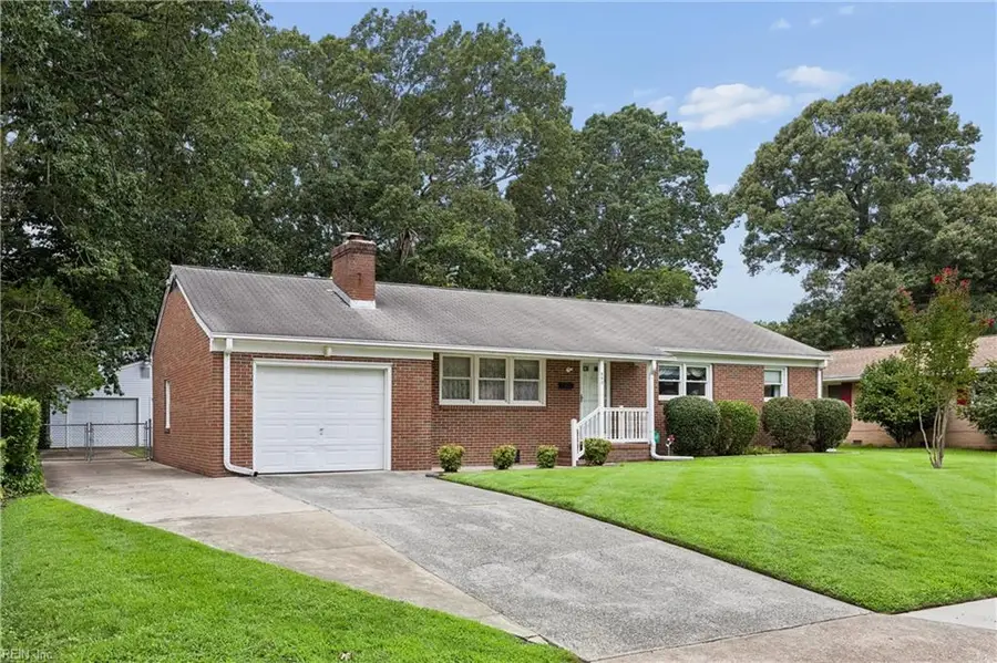 843 Catalina Drive, Newport News, VA 23608 - #3