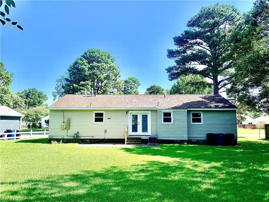 5561 Shadowwood Drive, Virginia Beach, VA 23455 - #3