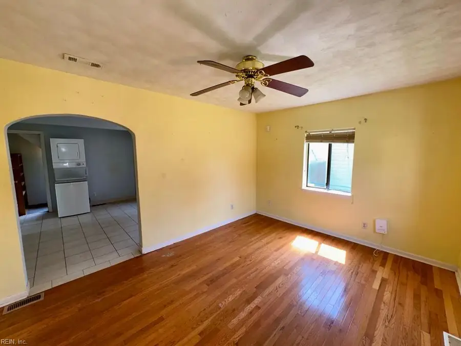 937 Quail Street, Norfolk, VA 23513 - #3