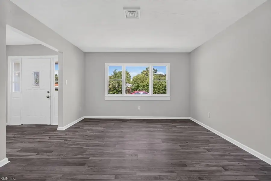 408 Lee Highlands Boulevard, Virginia Beach, VA 23452 - #2