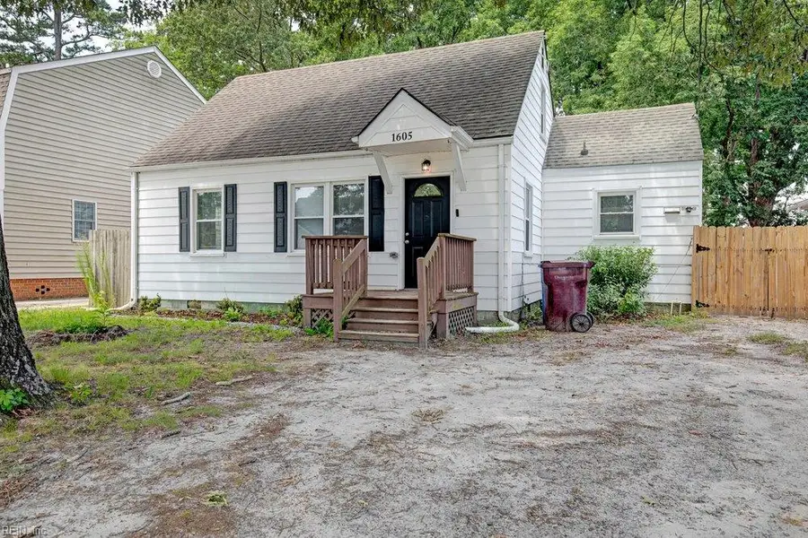 1605 Laurel Avenue, Chesapeake, VA 23325 - #2