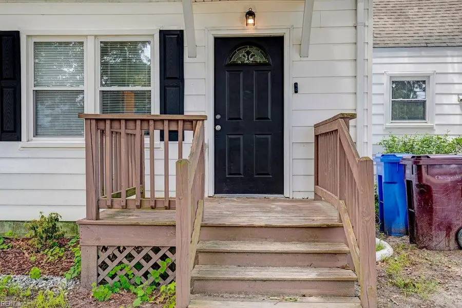 1605 Laurel Avenue, Chesapeake, VA 23325 - #3