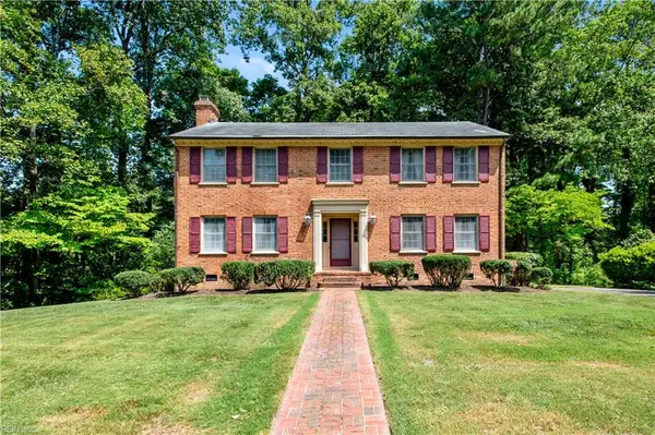 1104 Pine Valley Dr. Drive, Suffolk, VA 23434