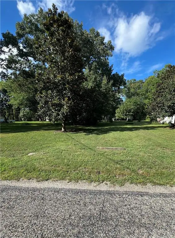 1464 North River Road, Bohannon, VA 23021