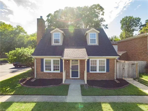 219 Loch Circle #Cir, Hampton, VA 23669