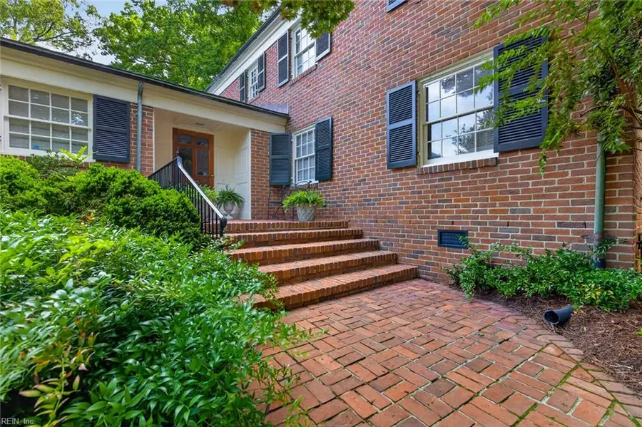815 Cavalier Drive, Virginia Beach, VA 23451 - #3