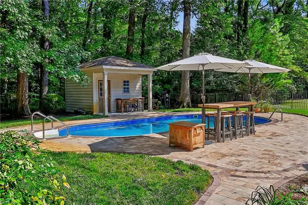 908 Kings Cross, Virginia Beach, VA 23452