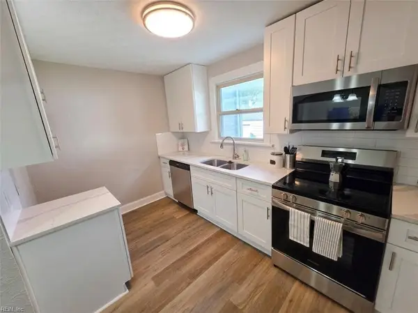 26 S Fairview Circle, Portsmouth, VA 23702