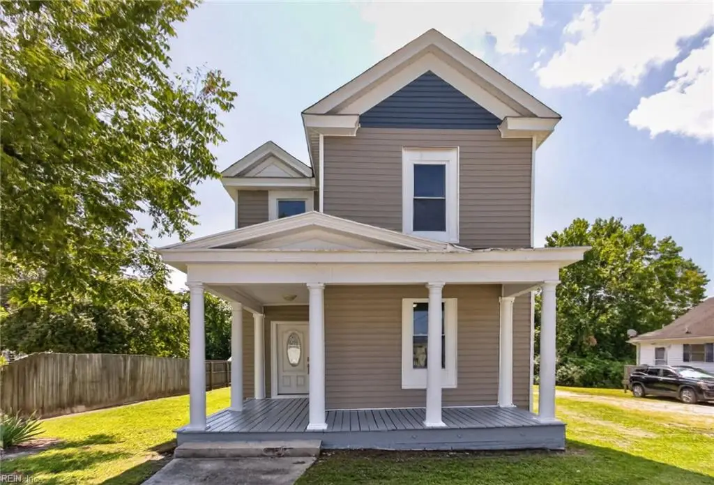 311 W 1st Avenue, Franklin, VA 23851 - #1