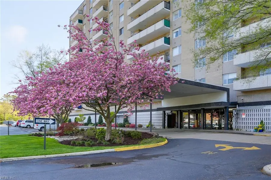 7320 Glenroie Avenue #11J, Norfolk, VA 23505 - #2