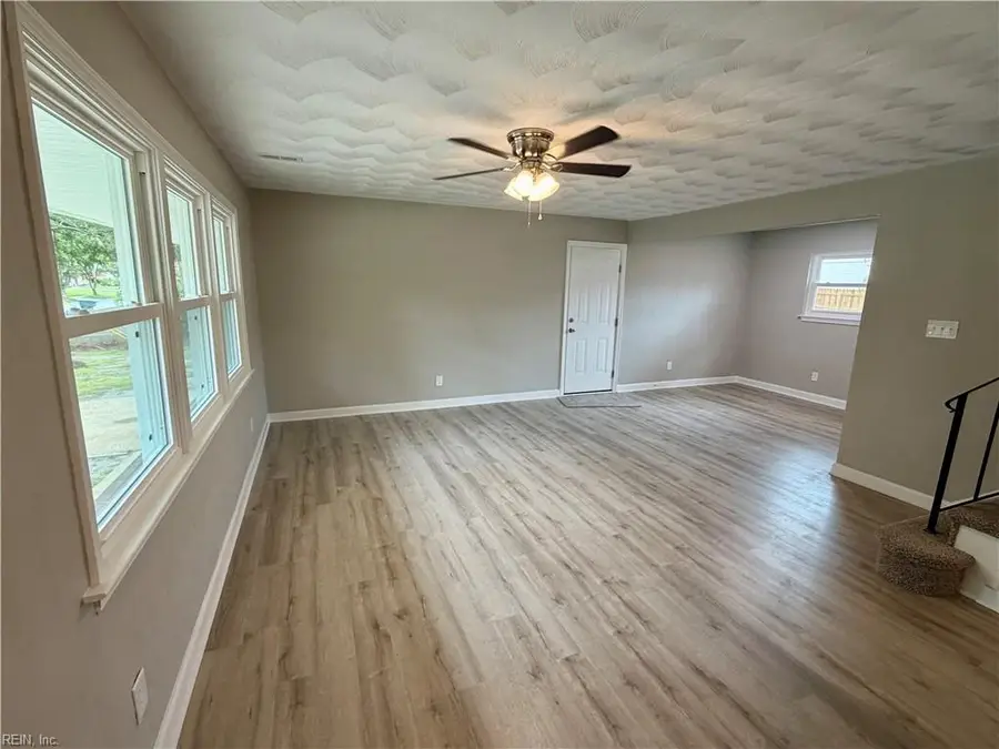 1772 Kingsway Rd, Norfolk, VA 23518 - #3