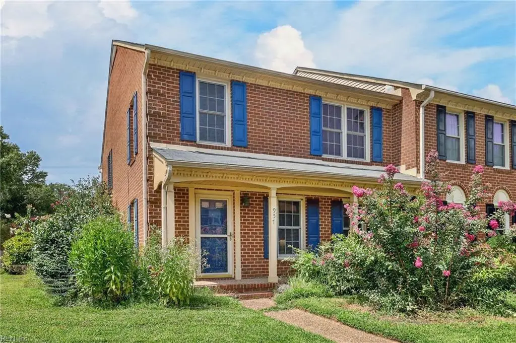957 Colonial Meadows Way, Virginia Beach, VA 23454 - #1