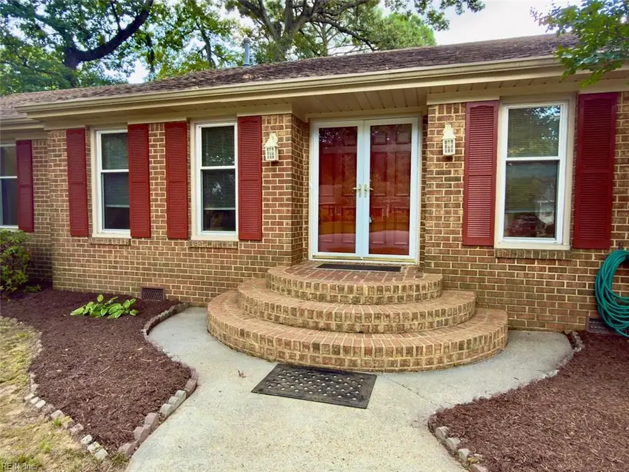 4505 Bexley Circle, Virginia Beach, VA 23455 - #2