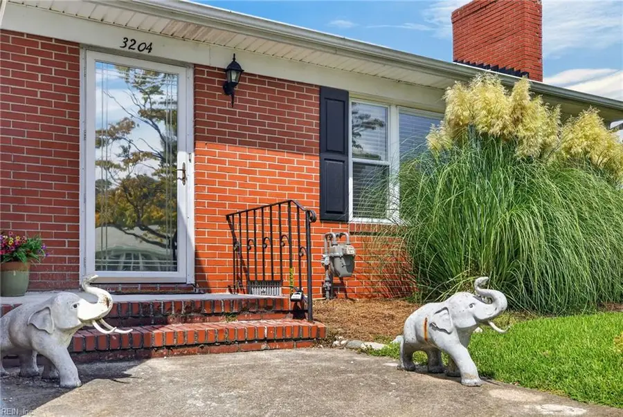 3204 Camellia Drive, Portsmouth, VA 23703 - #2