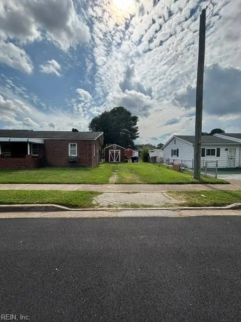 2700 Hickory Street, Portsmouth, VA 23707 - #3
