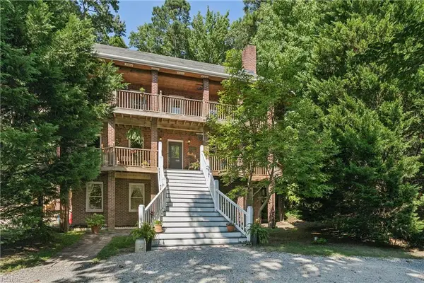 321 Maxwell Lane, Newport News, VA 23606