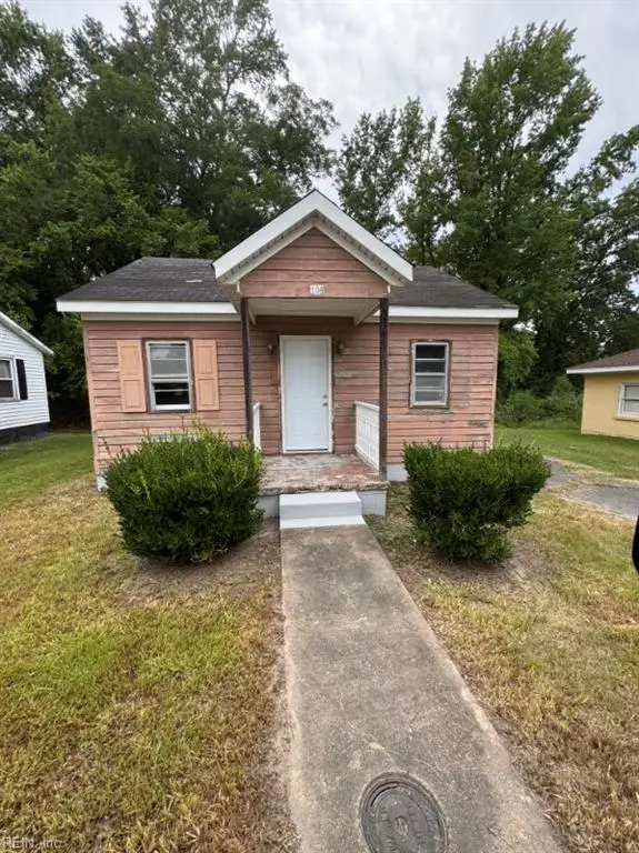 104 South Street, Wakefield, VA 23888 - #1