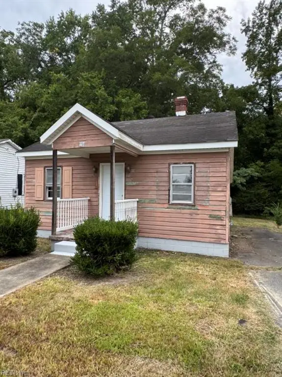 104 South Street, Wakefield, VA 23888 - #2