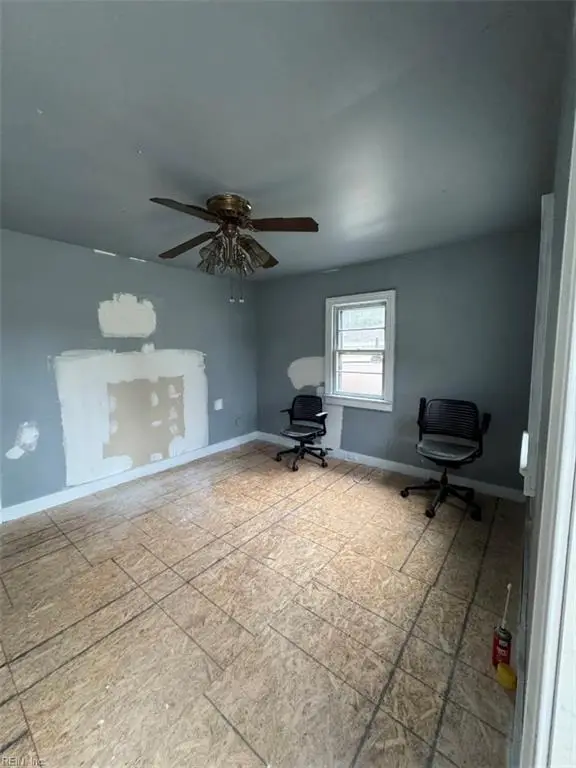 104 South Street, Wakefield, VA 23888 - #3